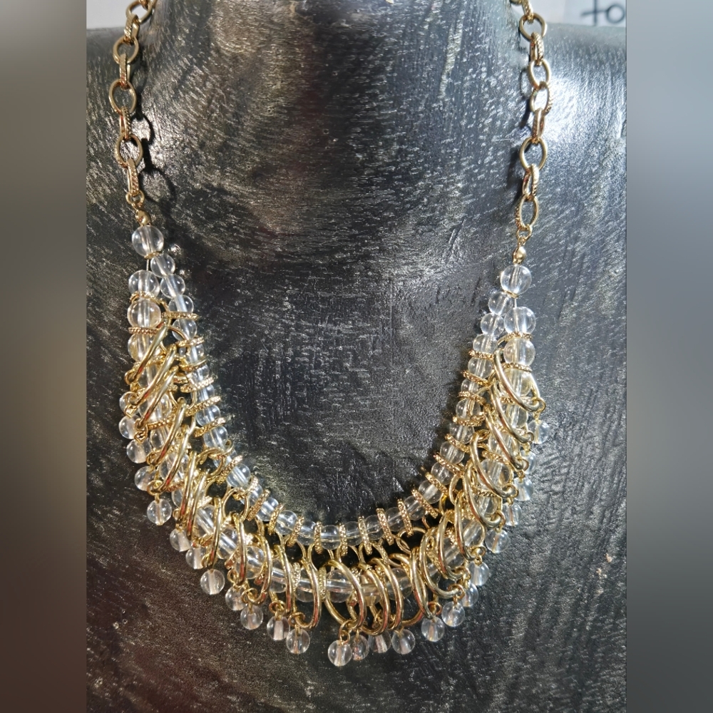 Stunning statement statement mint condition no returns
